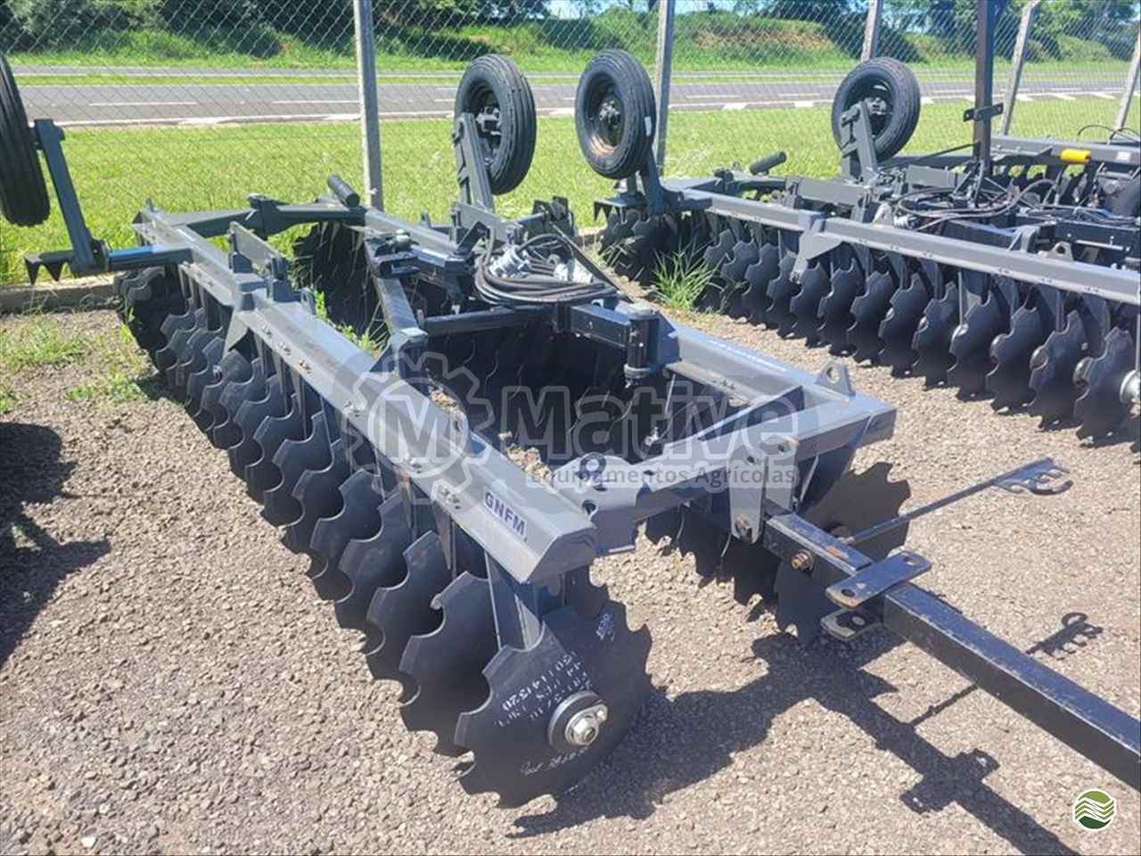 IMPLEMENTOS AGRICOLAS GRADE NIVELADORA NIVELADORA 44 DISCOS Mative Equipamentos Agrícolas  MARTINOPOLIS SÃO PAULO SP